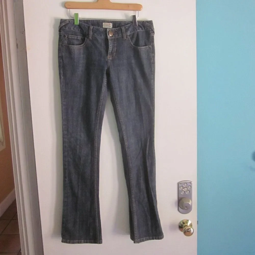 Free People Denim Vintage 90's Low Rise Boot Cut Jeans Womens Size 28